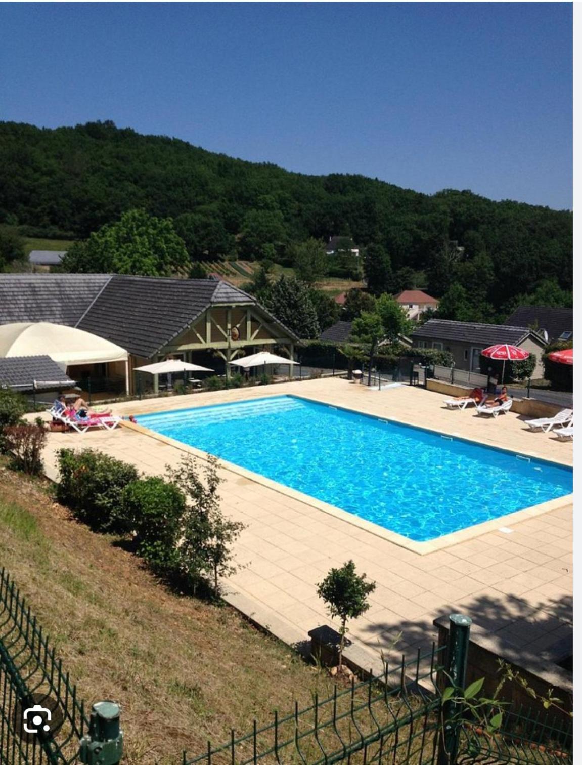 En Toute Quietude Lissac-sur-Couze Экстерьер фото